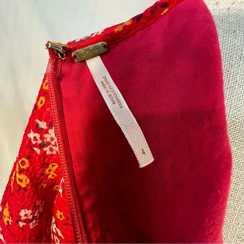 Free People Mini Dress Babydoll Red Floral Seersucker Chiffon Smocked Bodice 4 👍